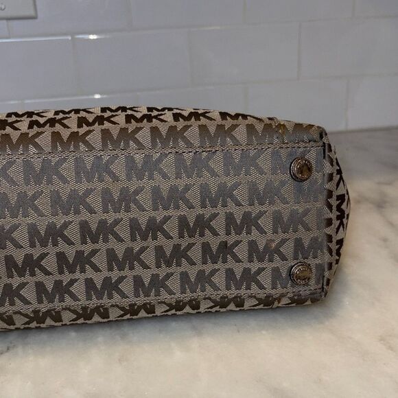 Michael Kors Bag Purse Handbag Pocketbook Charlotte Signature Jet Set Tote Bag - Picture 8 of 16